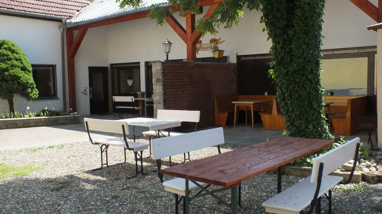 Pension Dingolshausen Bagian luar foto