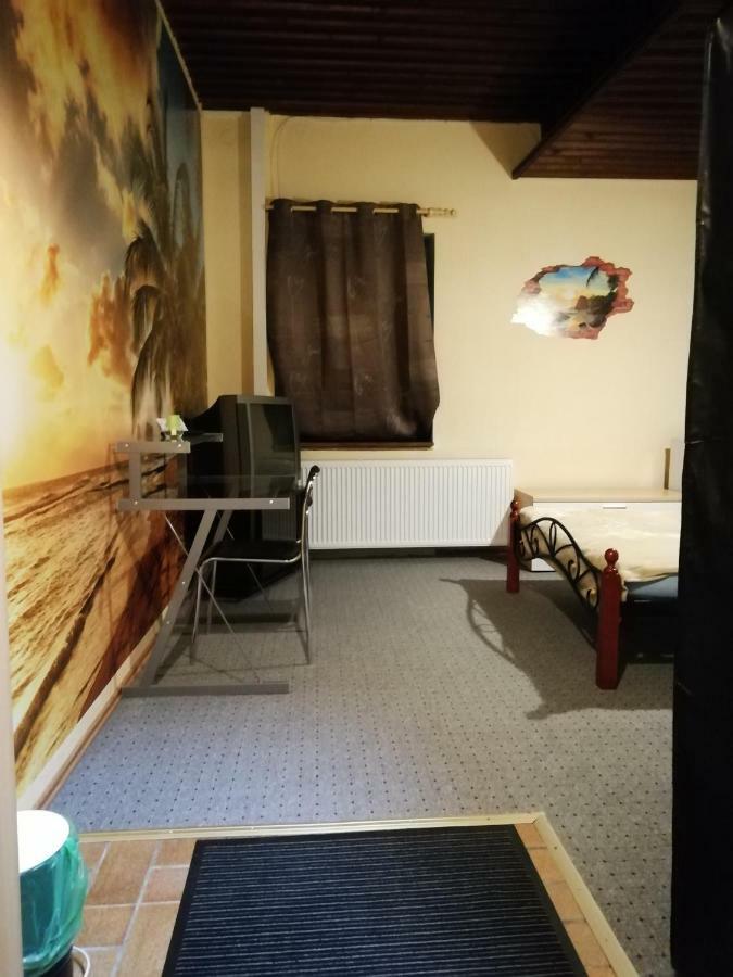 Pension Dingolshausen Bagian luar foto